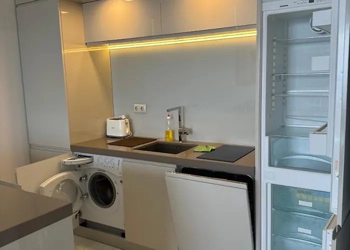 La Welcome * Golden Sands